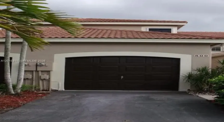 SO FLO Real Estate Group 800 Sorrento Dr Weston Exterior Front
