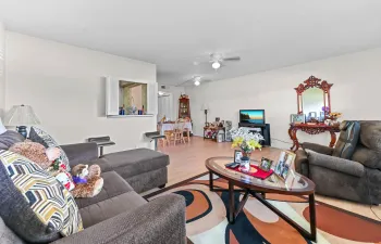 08 Livingroom 03