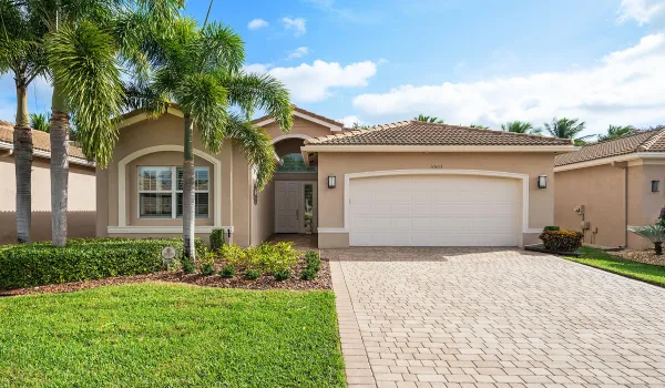 Lushly Landscaped Exerior