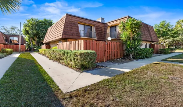 1402 Nebraska Avenue Unit 13-D-1 (2)