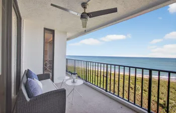 BEAUTIFUL OCEANFRONT PARADISE