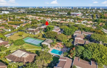 Located just a few minutes to the beach
