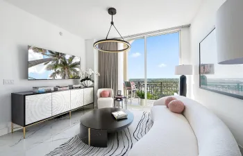 Penthouse turnkey condo with high-end finishes