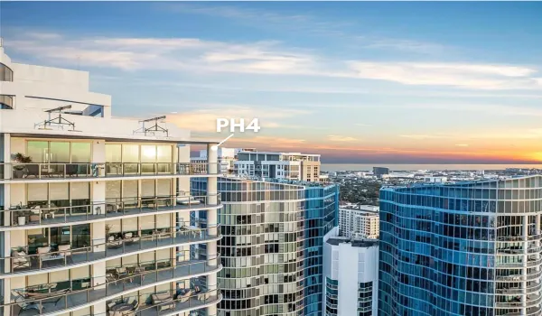Penthouse 4604 at 100 Las Olas - The highest 2 bedroom penthouse Fort Lauderdale