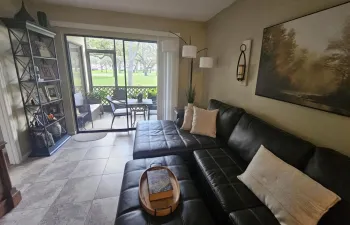M139 LIVING ROOM2