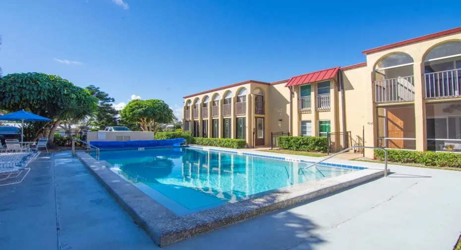 Community pool