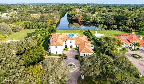 5603 Whirlaway Road-