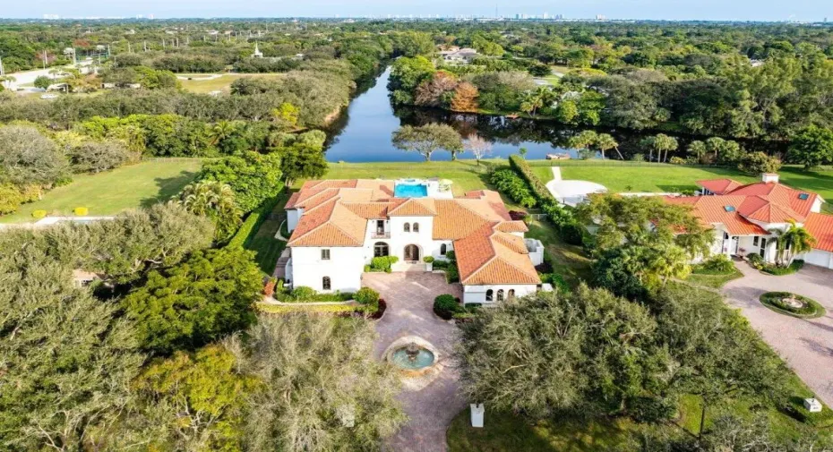 5603 Whirlaway Road-