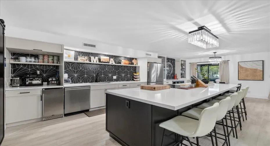 05-8I8A3700