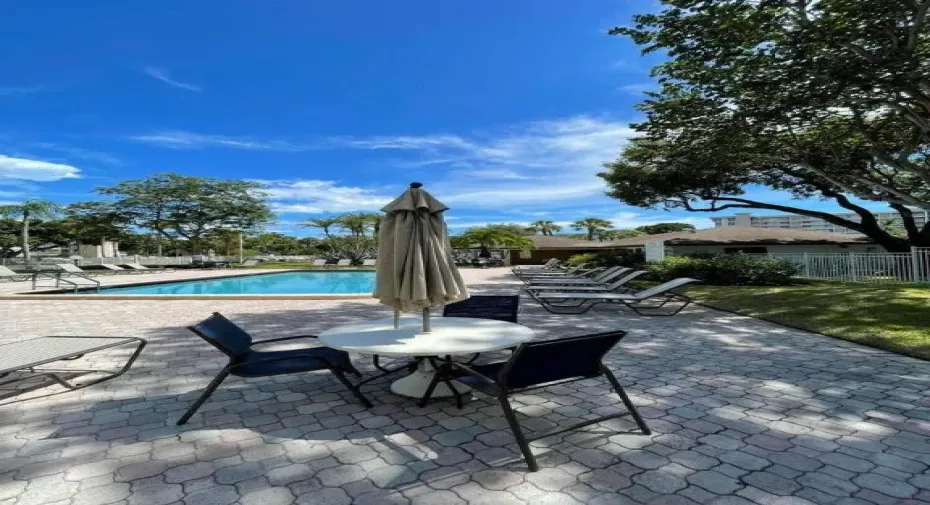 Palm AIre Pool