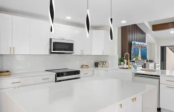 37 Edinburgh Dr-13