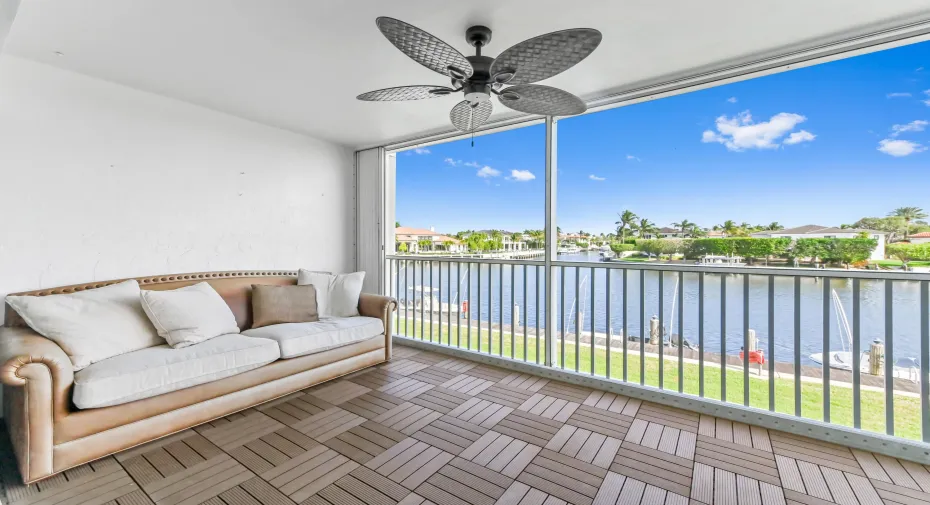 20 balcony 01