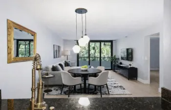 LIVING RM