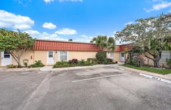 292 Cape Cod Cir-1