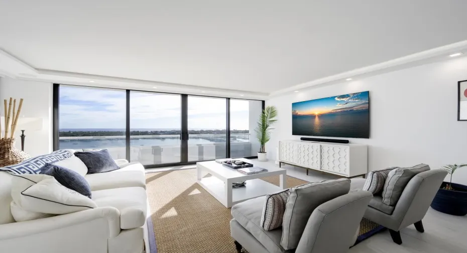 529 S Flagler Dr Apt 18E