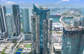851 NE 1st Ave Apt 3512 Miami-large-001-