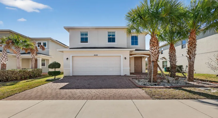 1609 NW Castaluna Cir