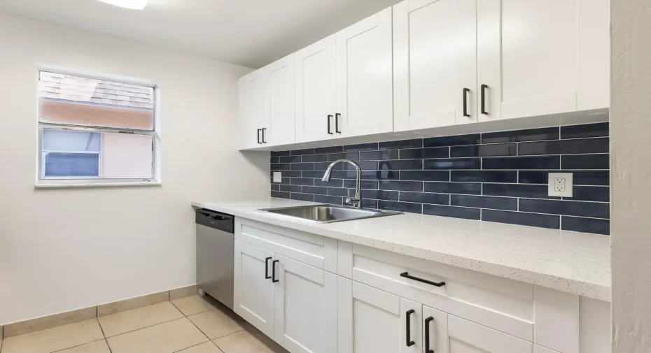 Kitchen 3-2