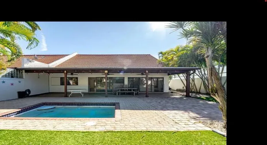 Townhouse for rent in Boca Raton!
