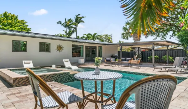 Lovely front courtyard pool...