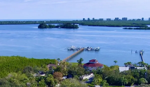 Dock
