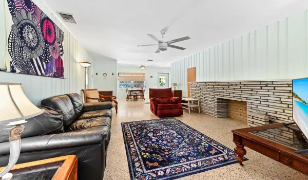 09 living room 04