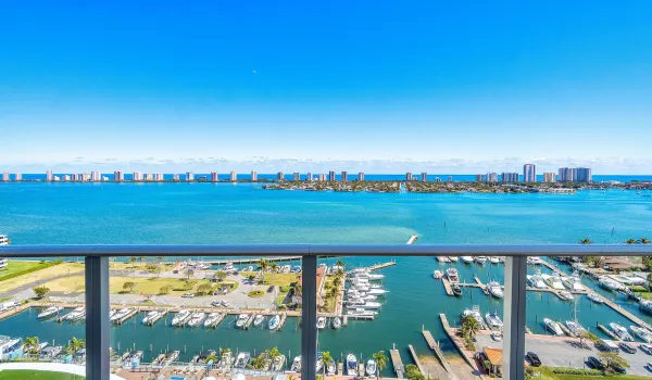EAST EXPOSURE; OCEAN/INTRACOASTAL VIEWS; SUNRISE; WRAPAROUND TERRACE OFF LIVING AREA/GREAT ROOM/OWNER'S SUITE; PREMIUM PRIVATE CORNER RESIDENCE; LARGEST SPLIT FLOORPLAN; PRIVATE ELEVATOR; NO HALLWAYS