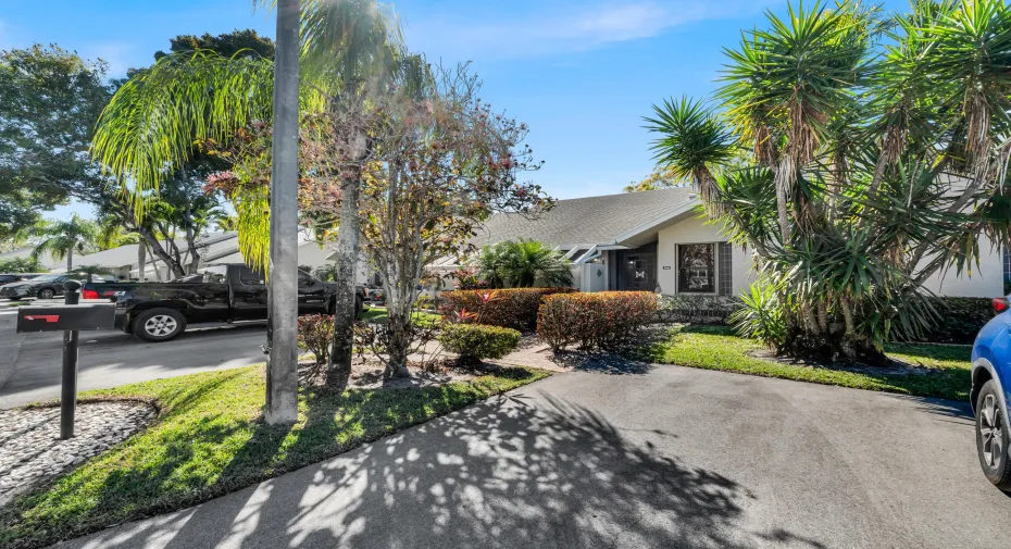 10980 Lake Front Pl 2