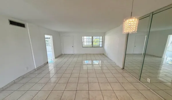 Living Dining Area