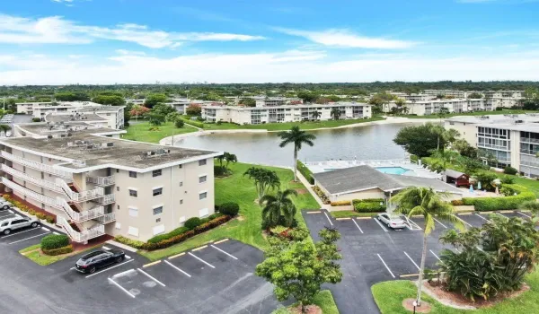 Lake Clarke community