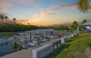 Beautiful home in the heart of Jupiter Inlet village