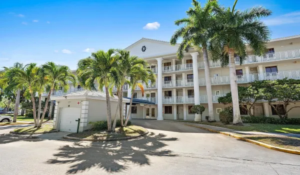 Beautiful West Palm Beach Condo