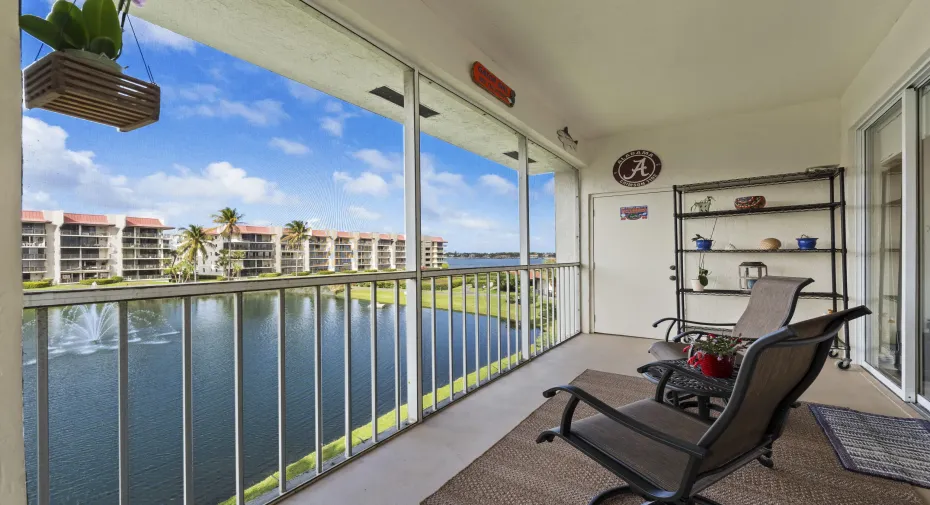 Intracoastal and Lake/Fountain Views!