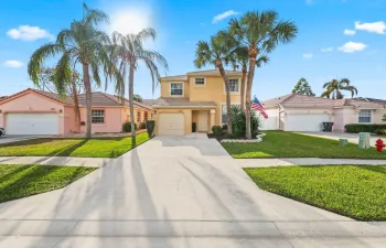 6939 Dawntree Ct - 4.jpg-SMALL
