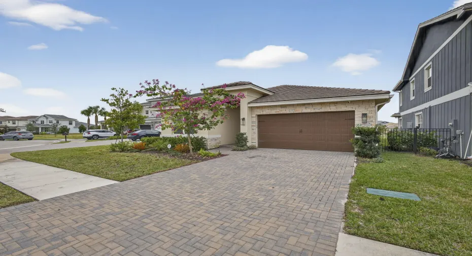 1-web-or-mls-BS1A8245