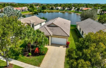 Spectacular Lake Views