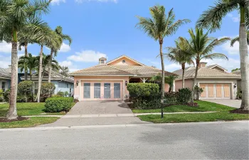 10675 La Strada