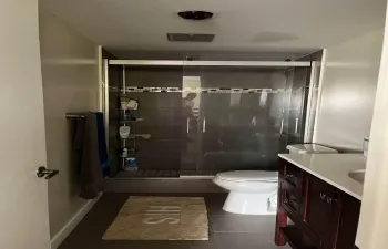WALTERS-BATHROOM-02