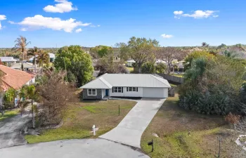 Welcome to 791 SE River Court!
