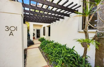 301 SEA OATS FRONT_MLP8422