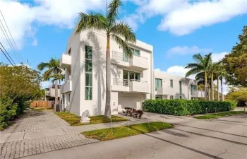 561 front of house