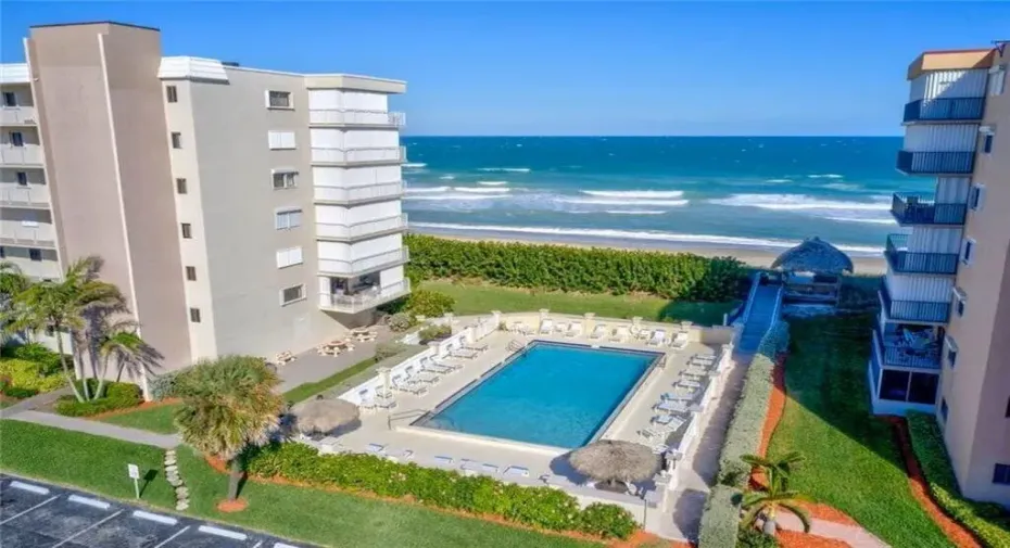 POOL / OCEAN
