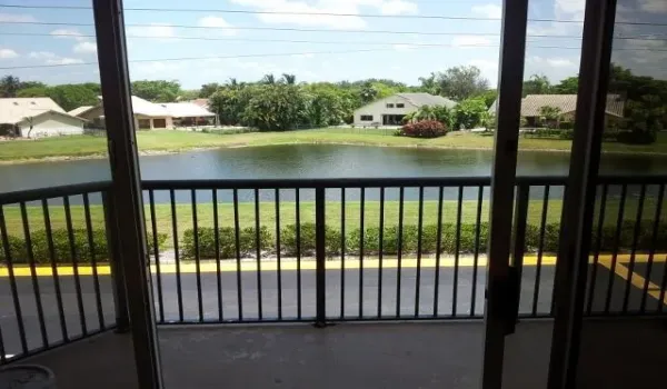 Balcony with Lakeview