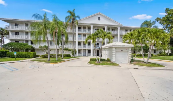 01-2741 Village Blvd 303