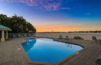 Pool overlooking Intracoastal