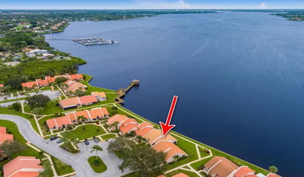 3513 SE Sandpiper Cir, Port St. Lucie, F