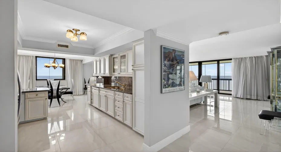 Living/Kitchen