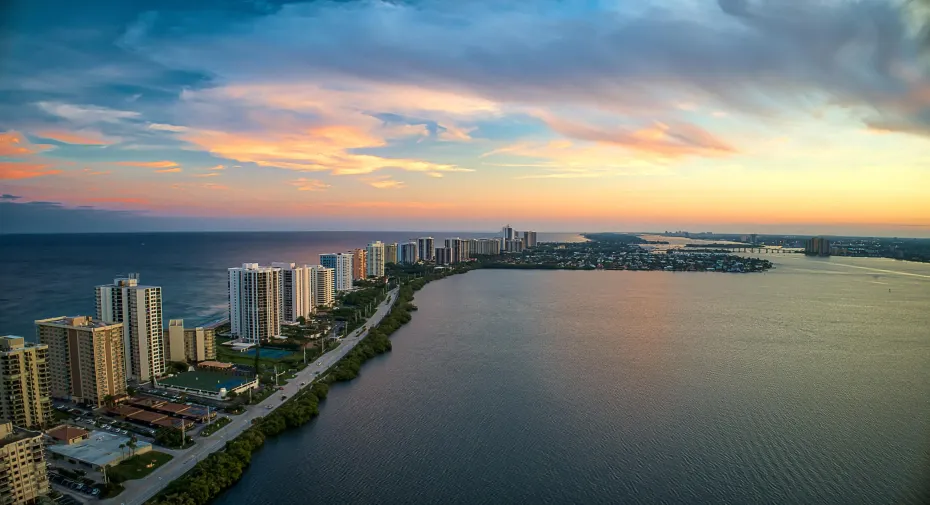 Within a very close distance to Peanut Island, Singer Island, and the ocean!