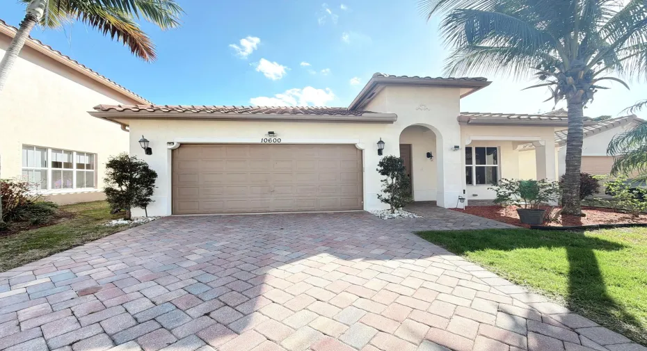 01-10600 NW 36th St, Coral Springs-1