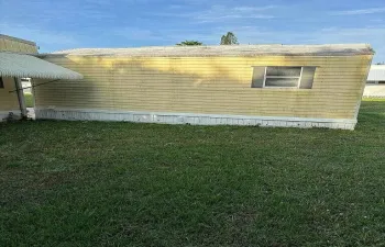 Spanish Lakes community in Port St Lucie